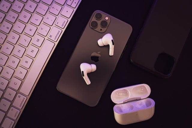 How to Connect AirPods to Your Laptop